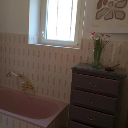 Maison Avec Jardin Pret Du Centre Historique *